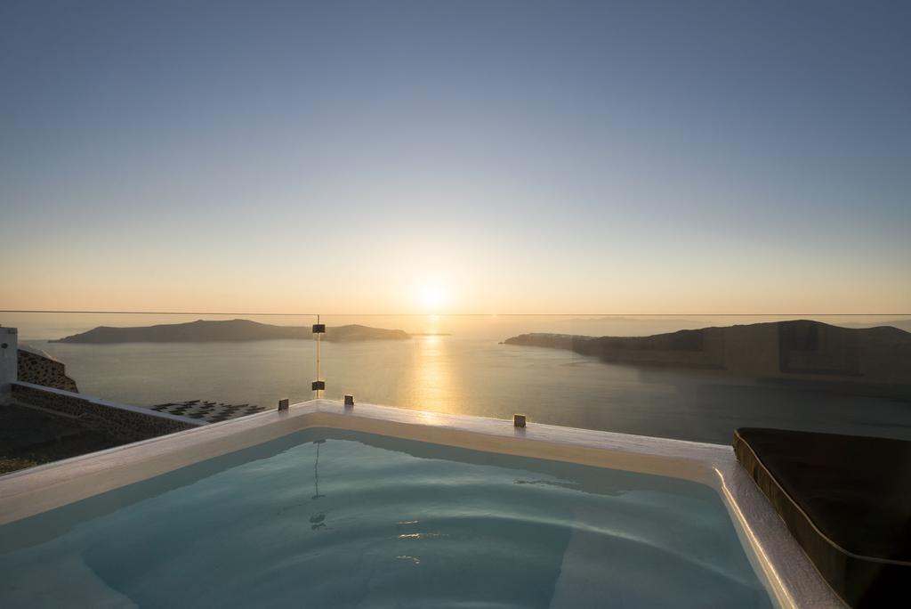 Avaton Suite Outdoor heated Whirlpool Caldera Sunset View,465655602:JPEG