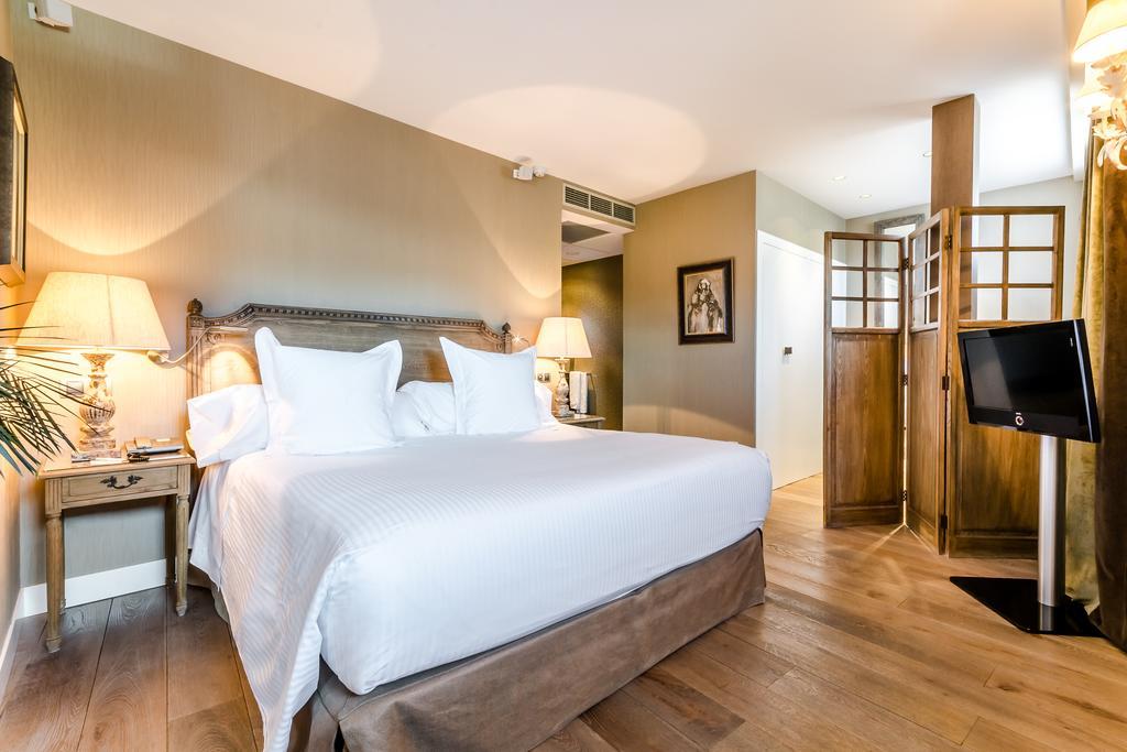 Suite Room,1114924881:JPEG