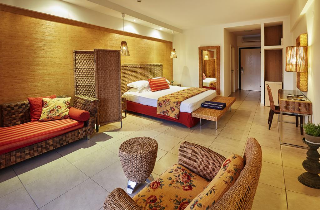 Junior Suite mit seitlichem Meerblick