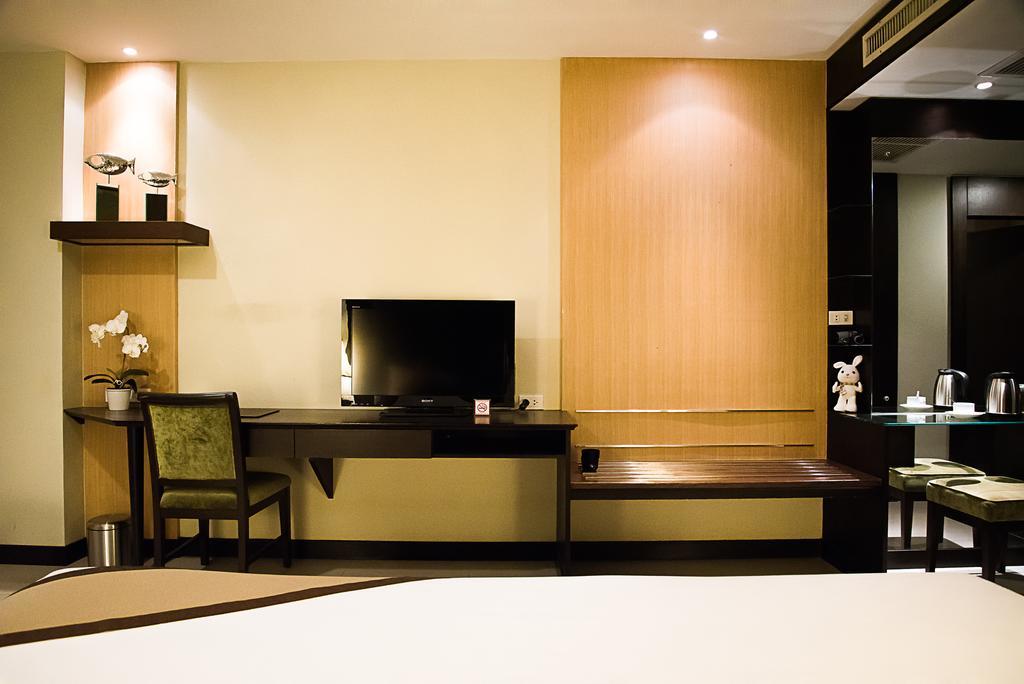 Deluxe Double or Twin Room