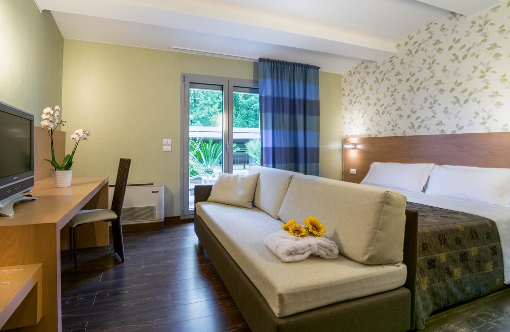 Superior Double or Twin Room,1209207403:JPEG