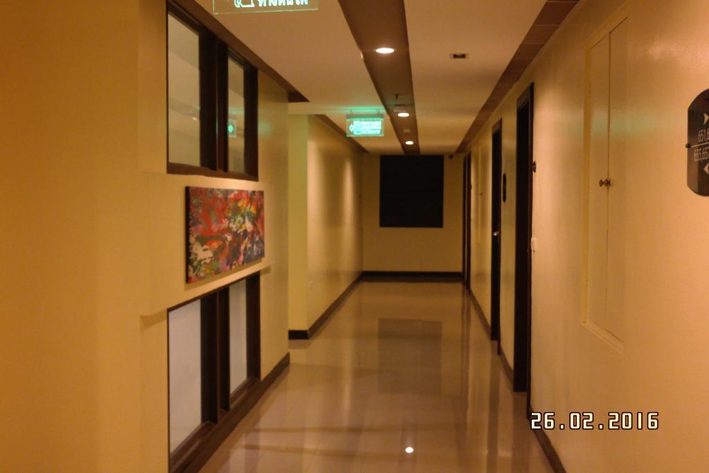 Family Room,943745335:JPEG