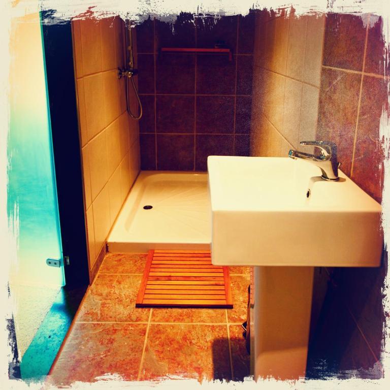 Comfy Room,1498577221:JPEG