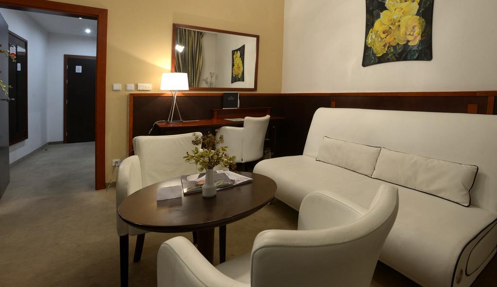 Junior Suite,1216406011:JPEG