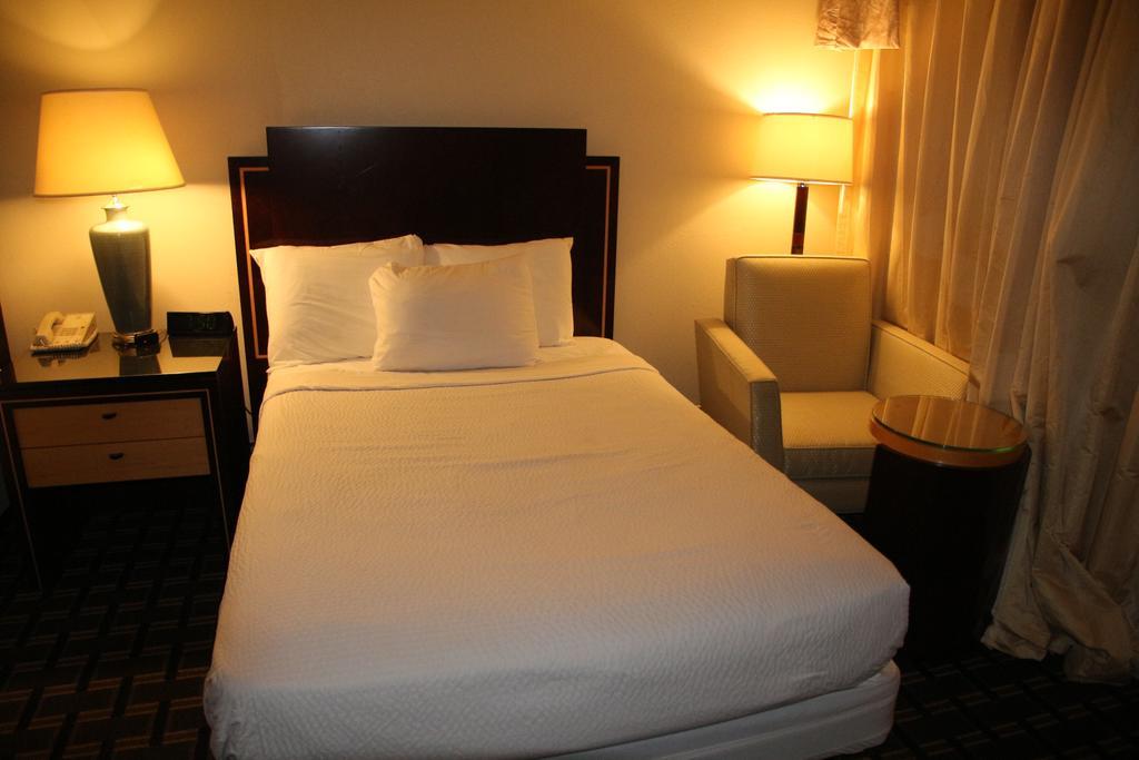 Standard Double Room with Two Double Beds,325432747:JPEG