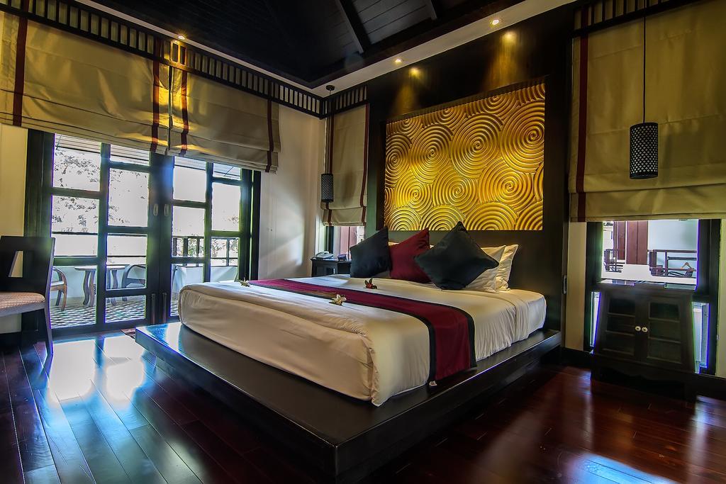 Premier Double Room Pool Access