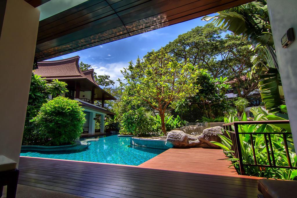 Premier Double Room Pool Access