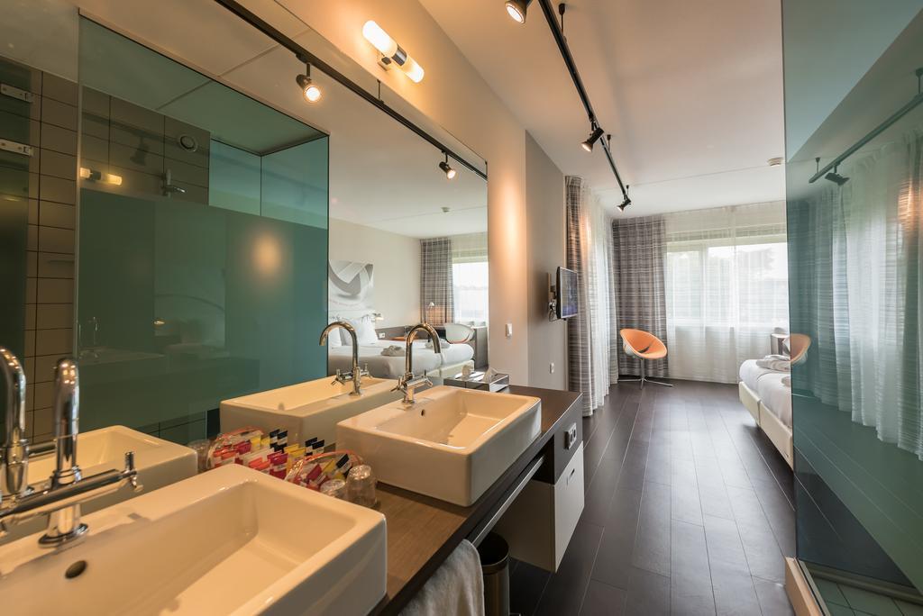 Junior Suite,338716912:JPEG