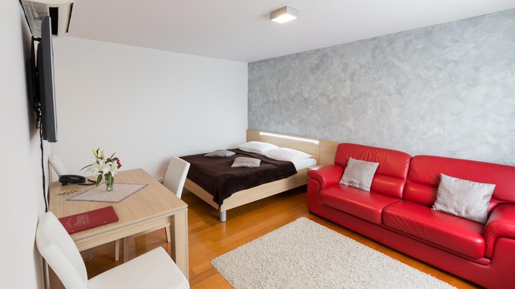 Luxury One-Bedroom Apartment