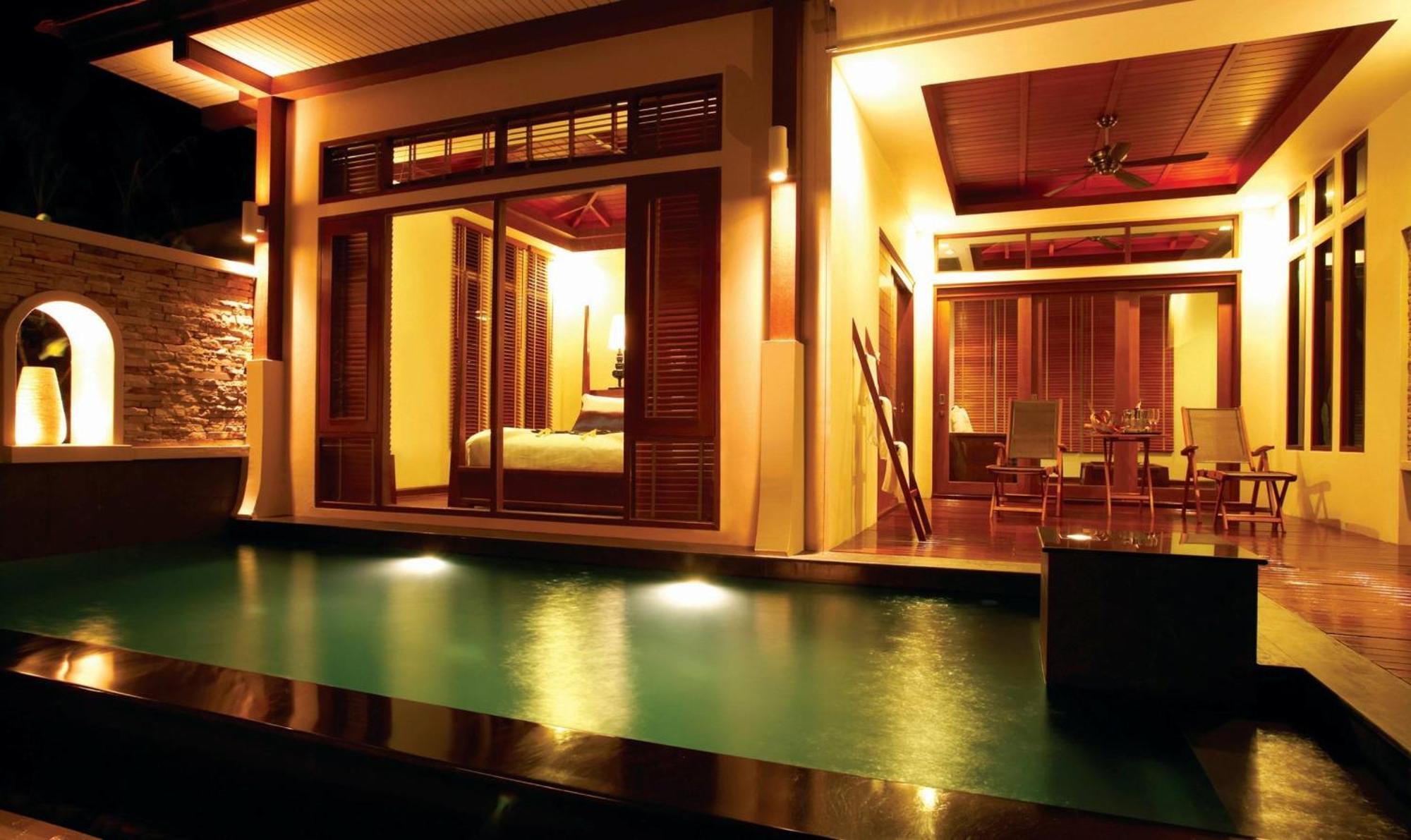 Sea Front Villa Private Pool