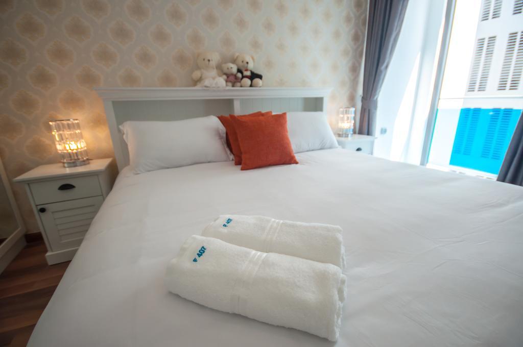 Royal Suite with Terrace and Lounge Access,371936023:JPEG