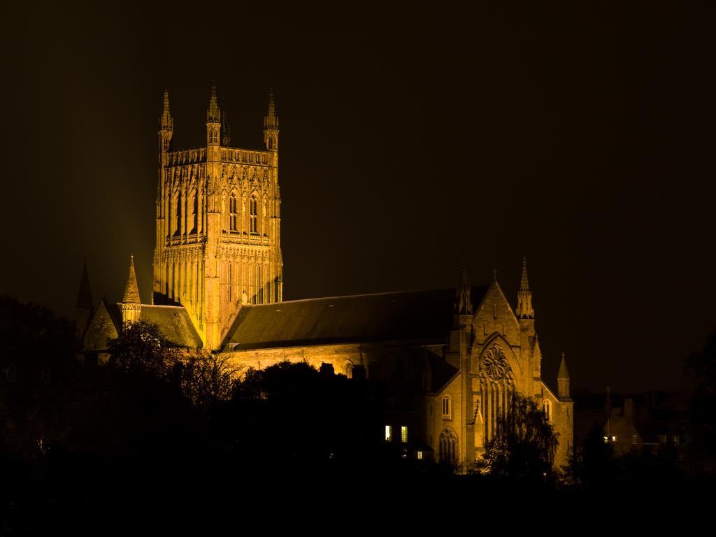 Deluxe Family Room,382335931:JPEG