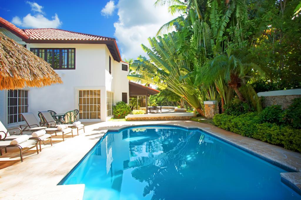 Garden Three-Bedroom Villa Golf Cart