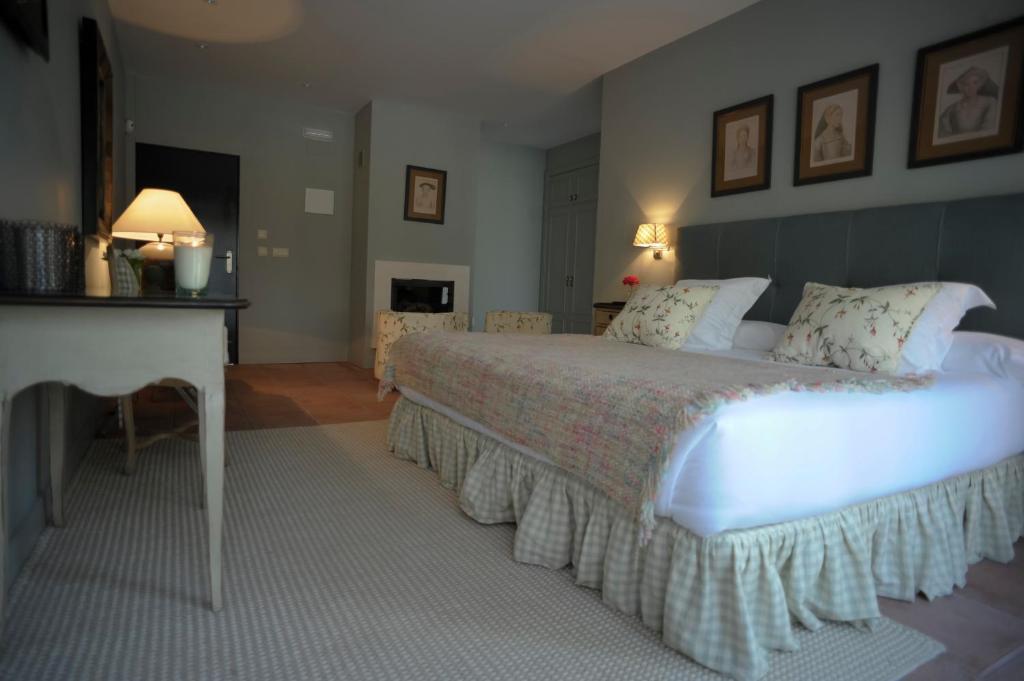 Junior Suite with Private Pool,1681735890:JPEG