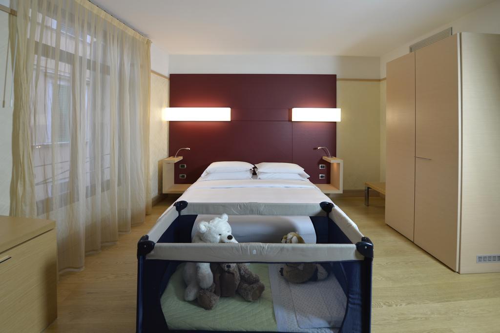 Superior King Room,1580149127:JPEG