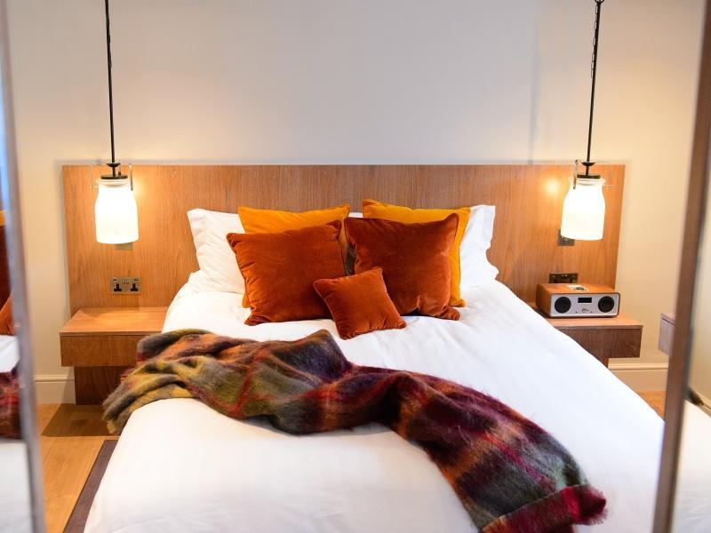 Double Room,393644577:JPEG
