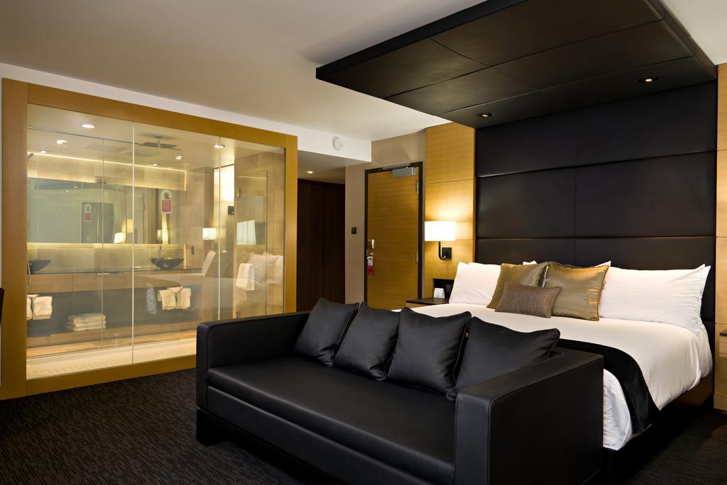 Executive King Suite - Non-Smoking
