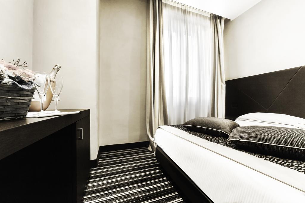 Superior Single Room,396212610:JPEG