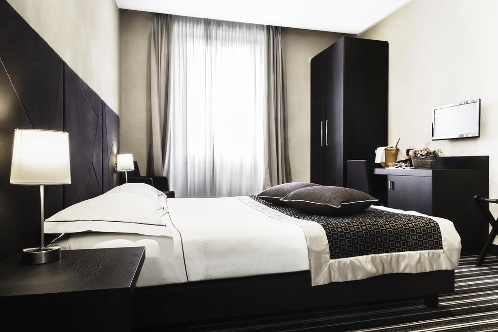 Superior Double or Twin Room,396212613:JPEG