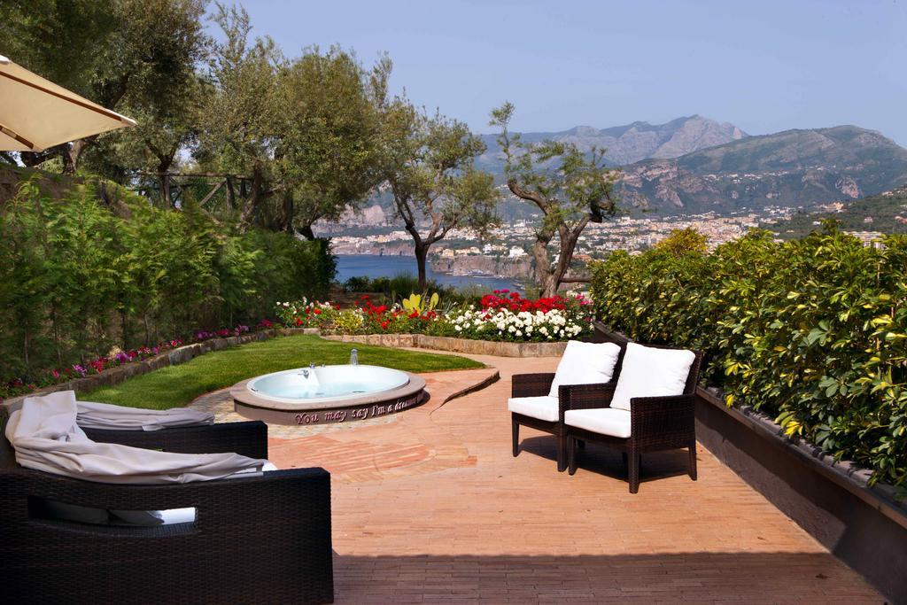 Suite Hot Tub Annex