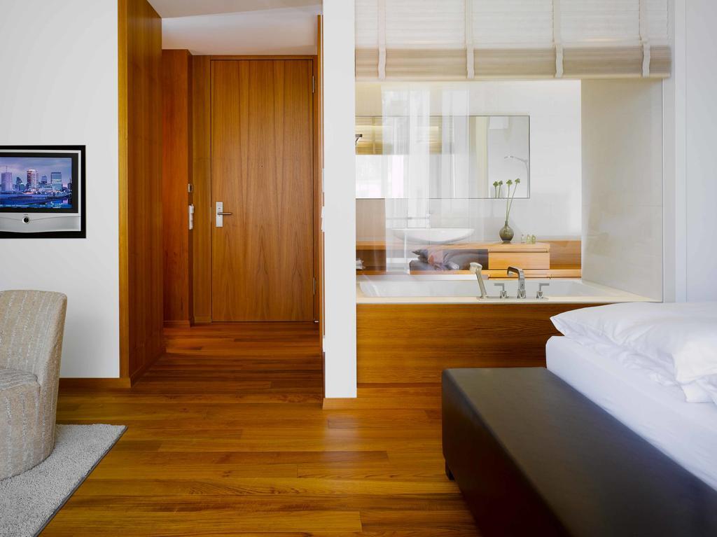 Deluxe Room Direct lake view