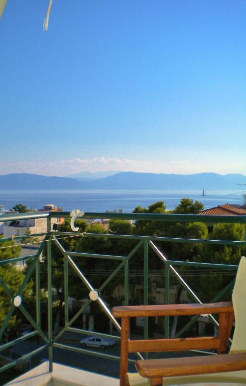 Two-Bedroom Apartment,42276496:JPEG