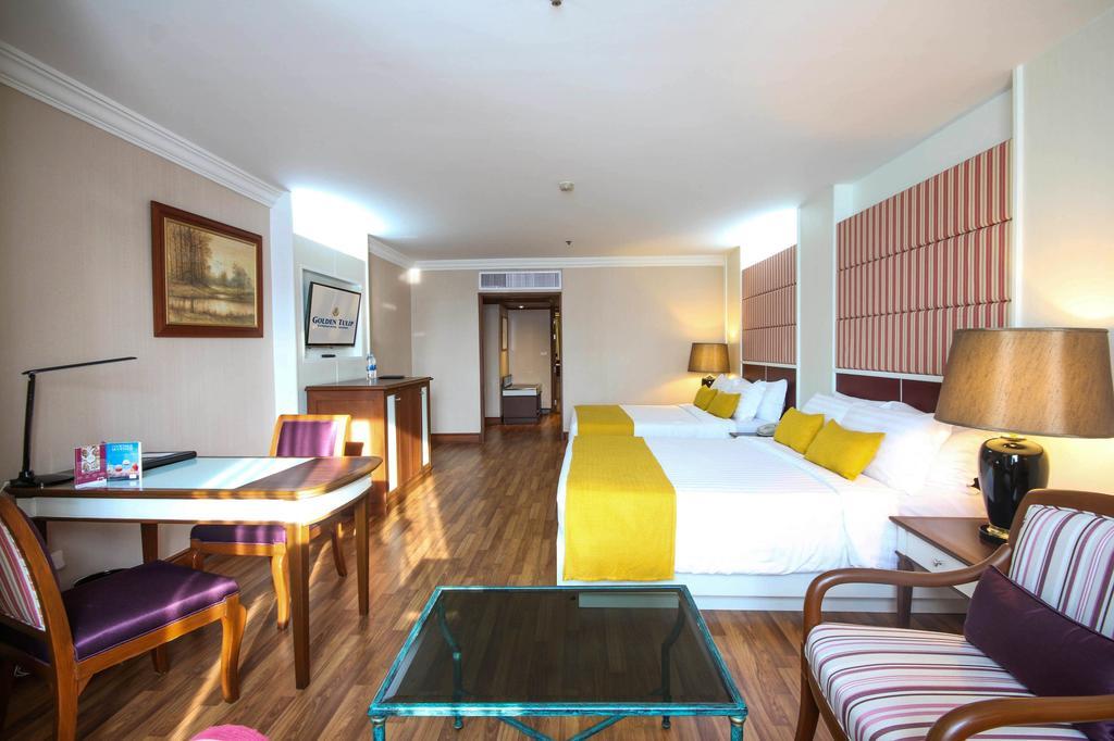 Grand Deluxe Twin Room