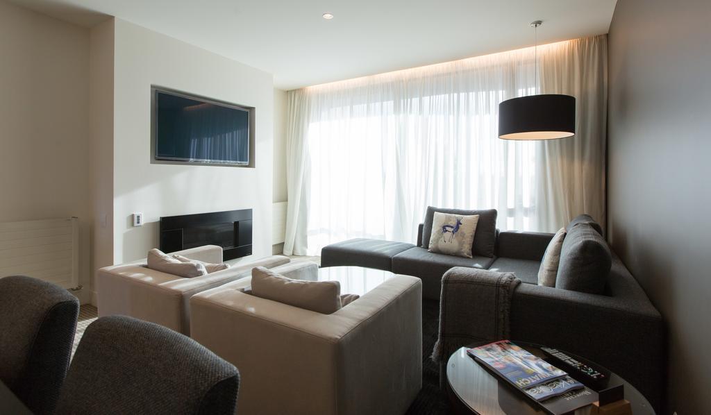 Level One Bedroom Suite