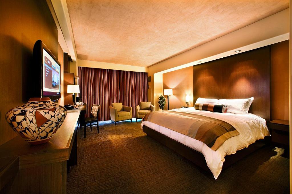 Balcony Room