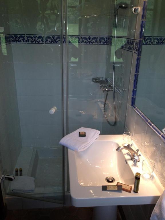 Double Room,443017806:JPEG
