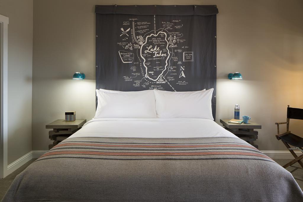 King Room,712084105:JPEG