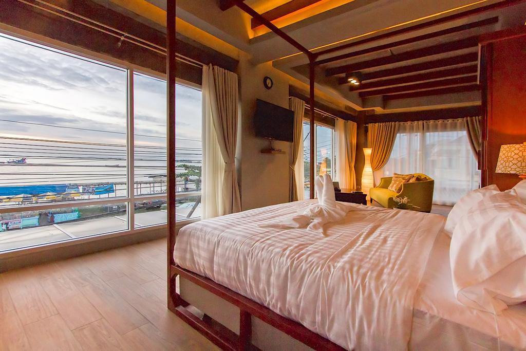 King Suite,702432394:JPEG