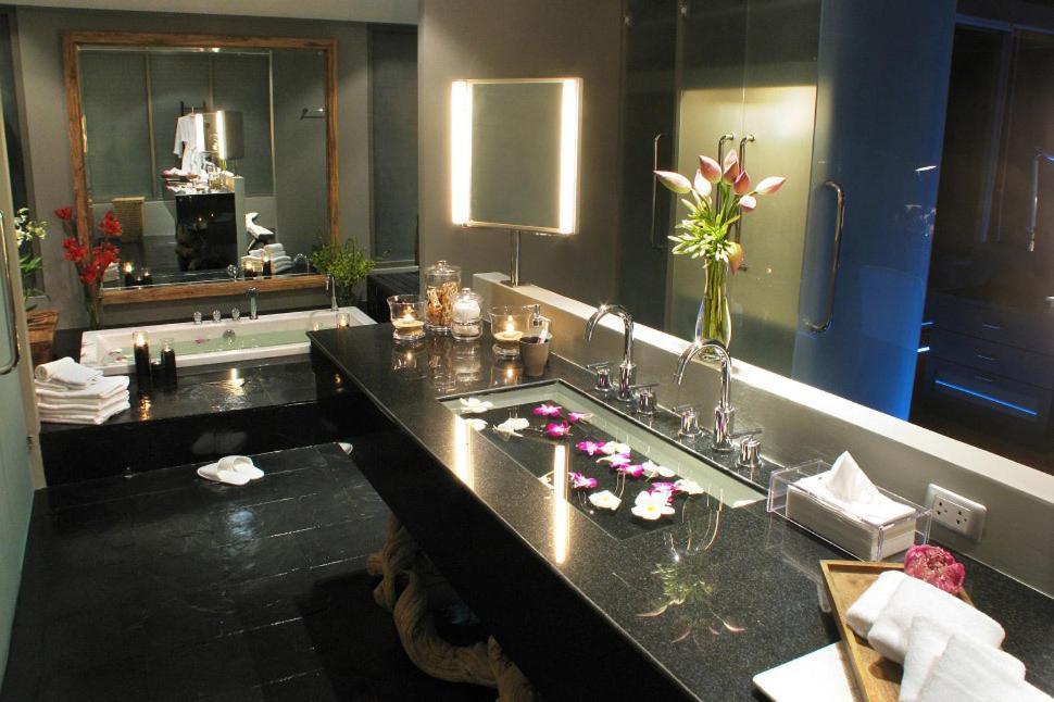 Four-Bedroom Villa with Private Pool,51209032:JPEG