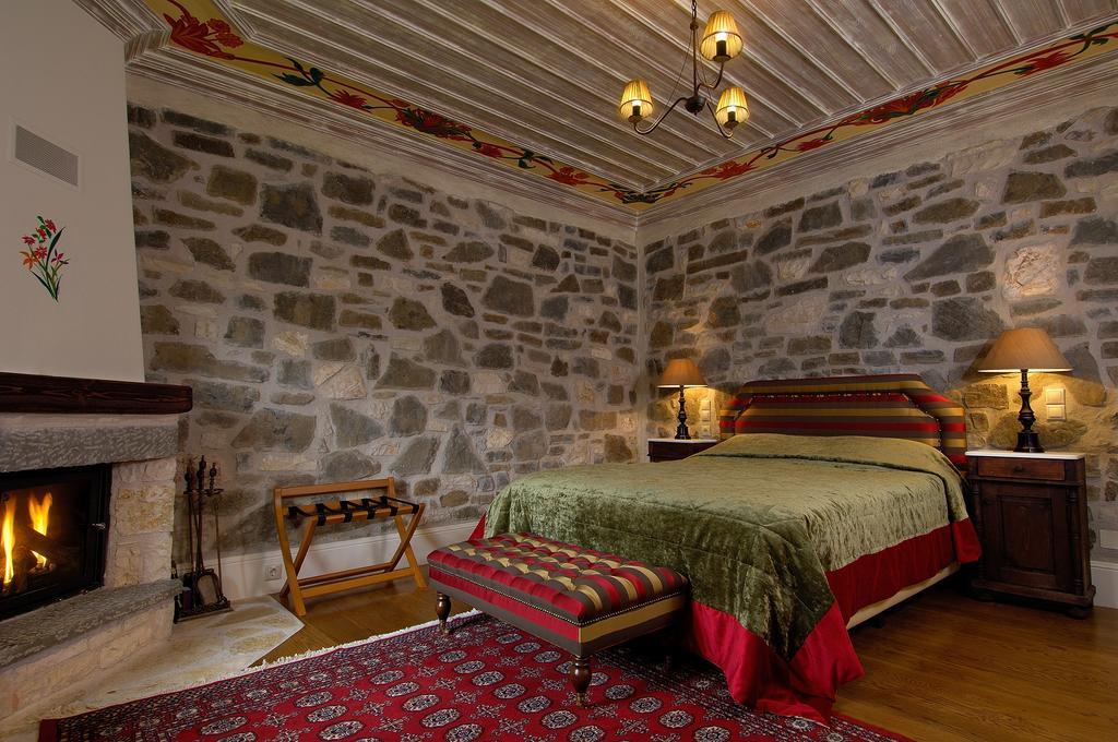 Luxury Double Room,442680216:JPEG