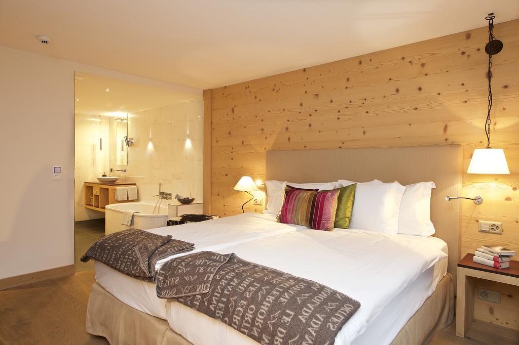 Chalet Double Room,664916922:JPEG