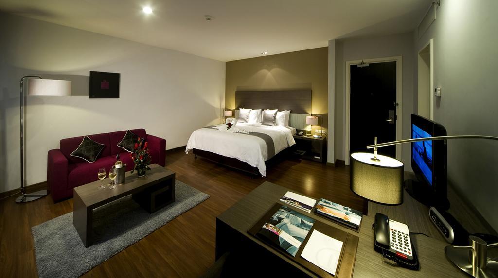 Premium Deluxe King Room with River View,706358422:JPEG