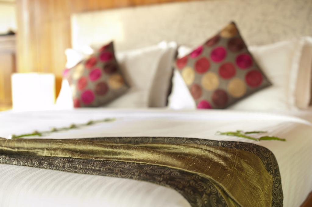 Superior Suite,1219899655:JPEG