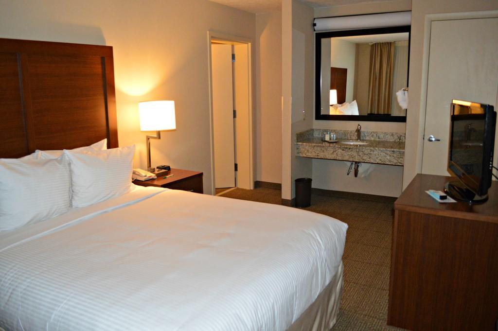 Two Bedroom Suite,463679388:JPEG