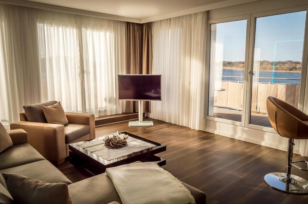 Superior One-Bedroom Apartment