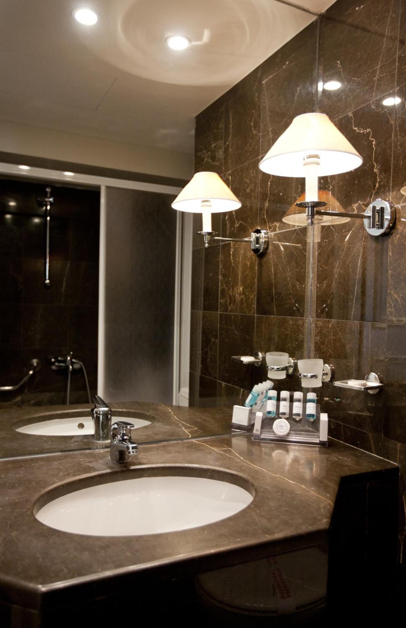 Standard Triple Room,630553761:JPEG