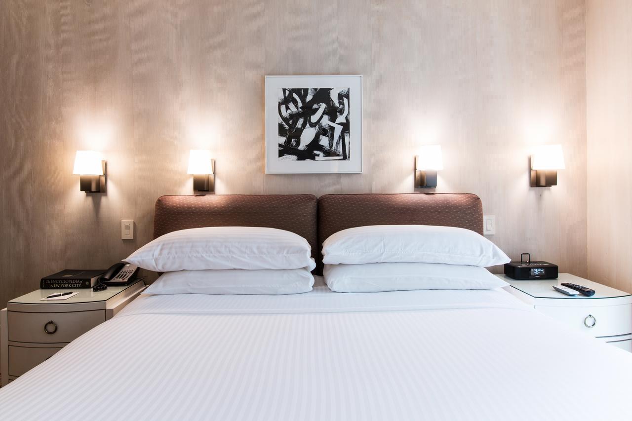 Queen Luxe Room,511156302:JPEG