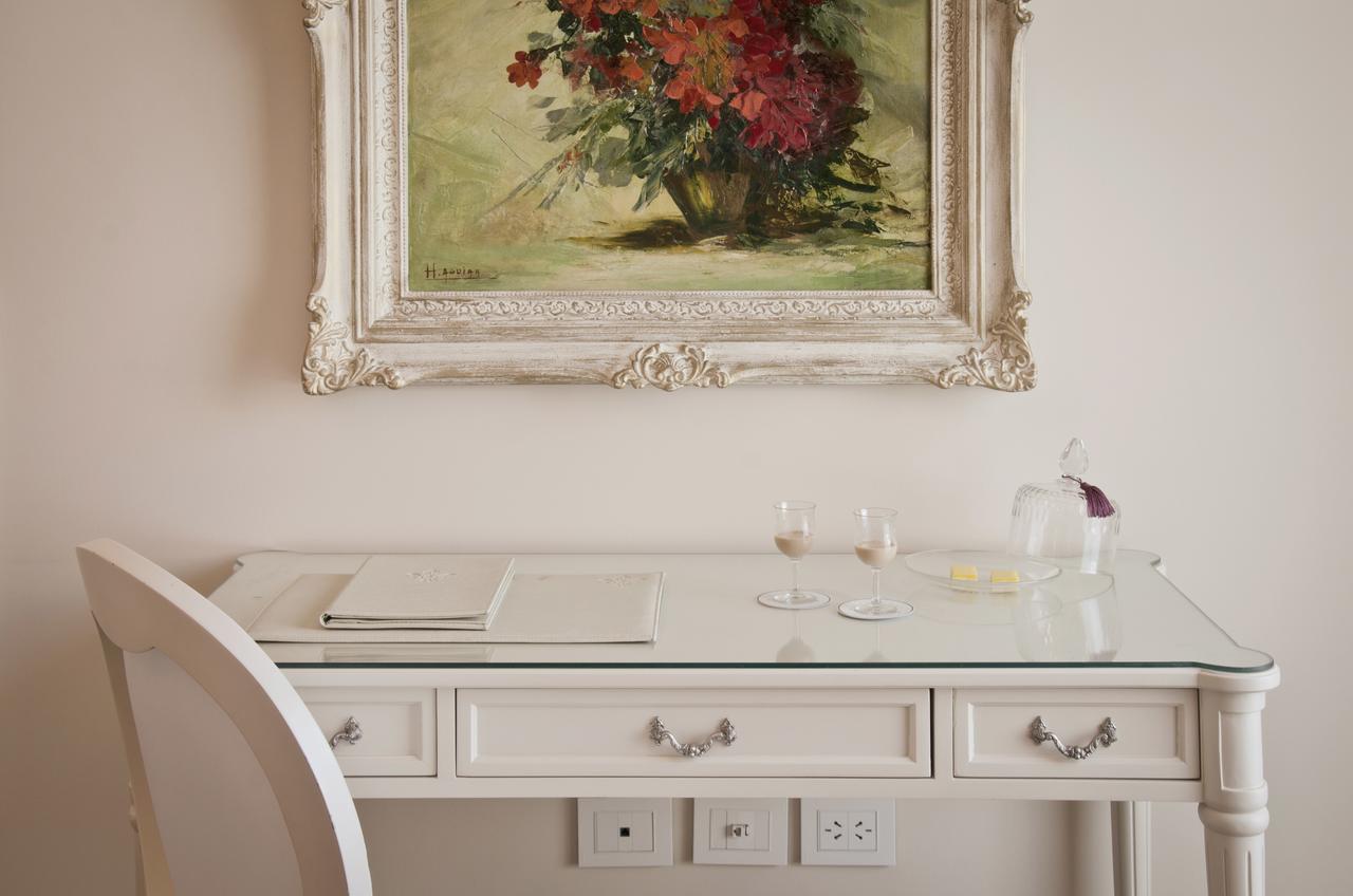 Suite,1038483565:JPEG