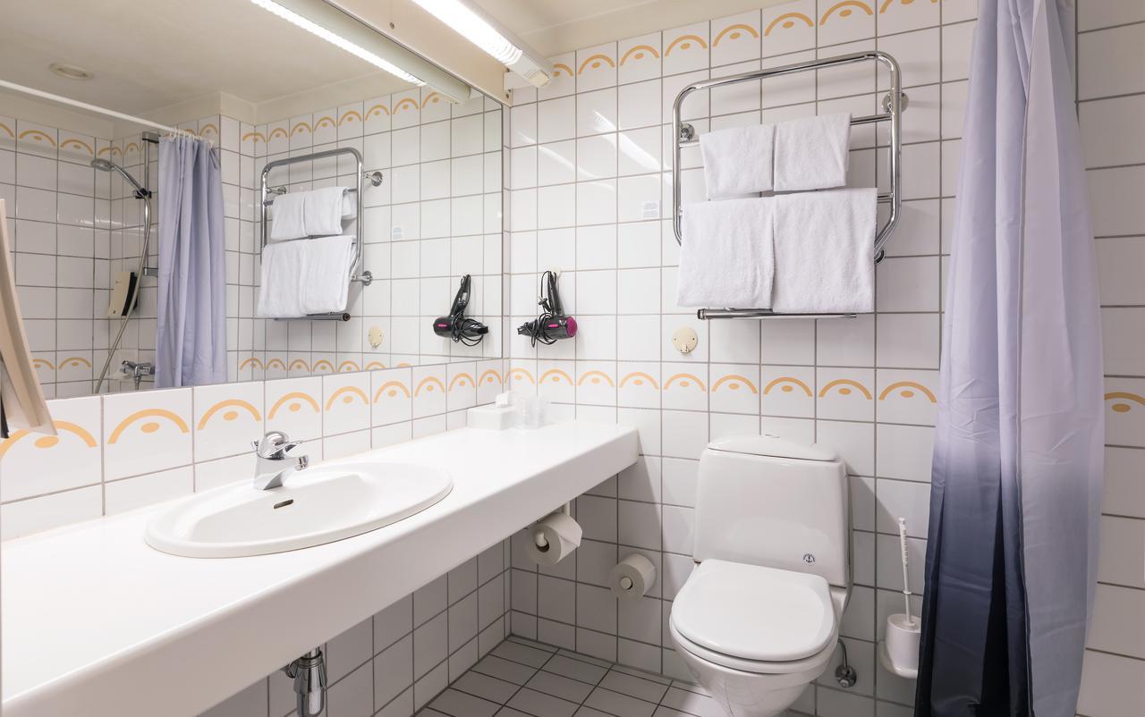 Standard Single Room - Non-Smoking,659304489:JPEG