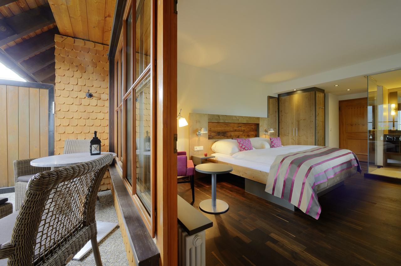 Premier Double Room Lake View Balcony