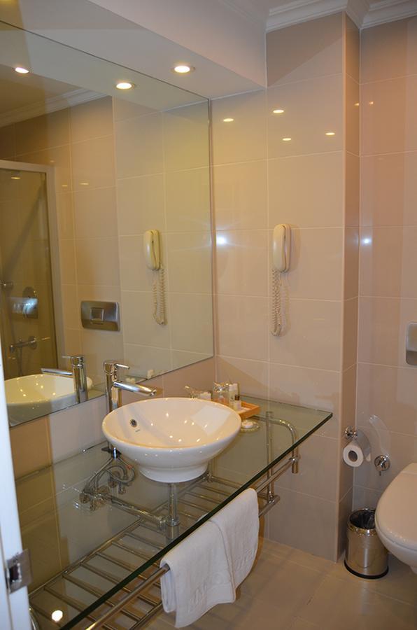 Standard Deluxe Room with City View,985356241:JPEG