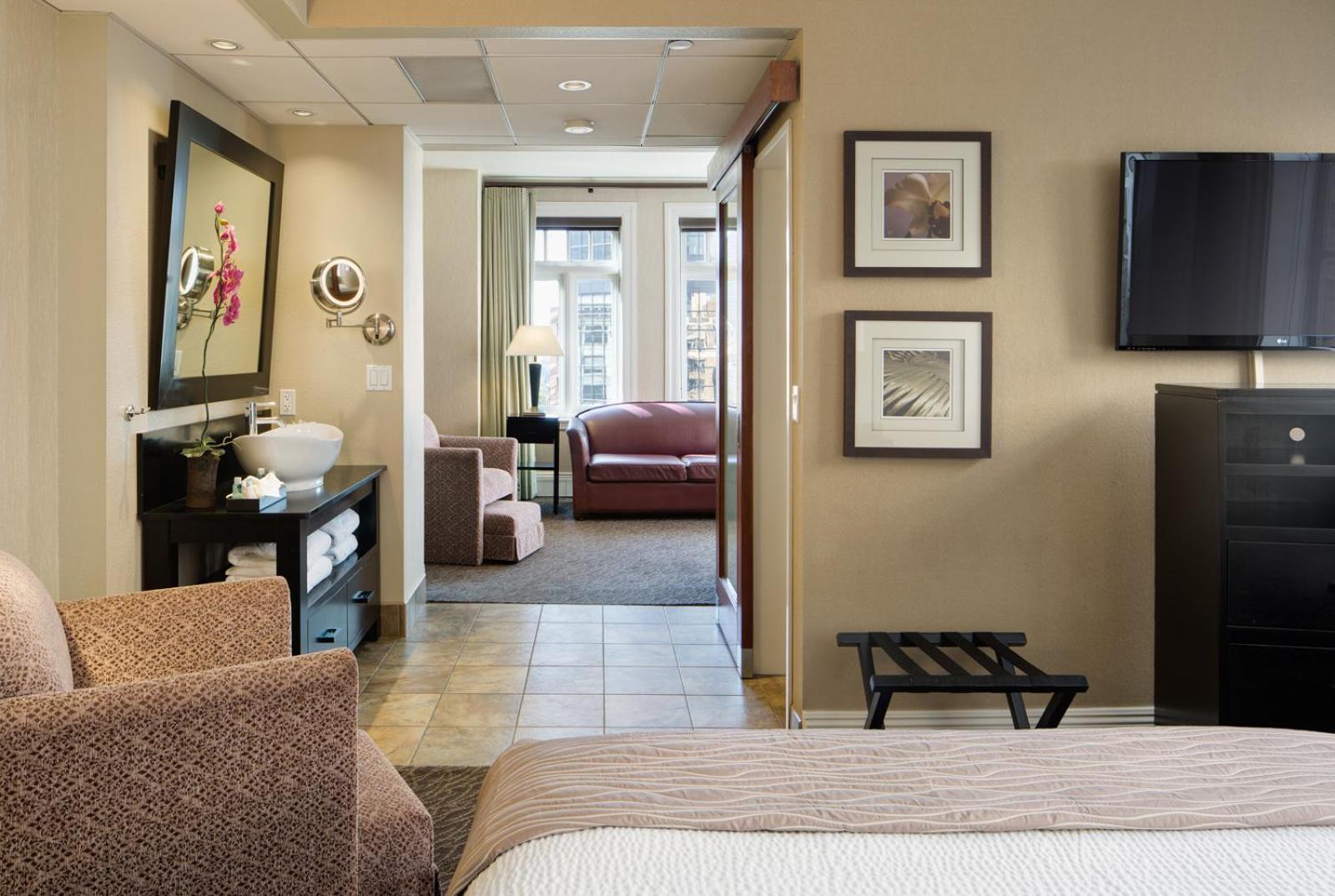 Accessible One King Bed Studio Suite,1686426012:JPEG