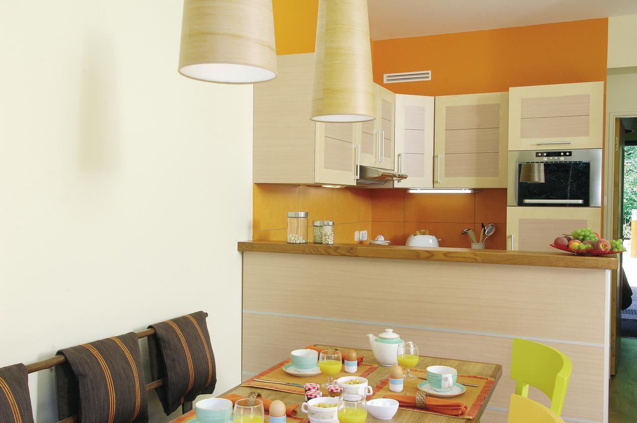 Superior Bungalow,629698578:JPEG