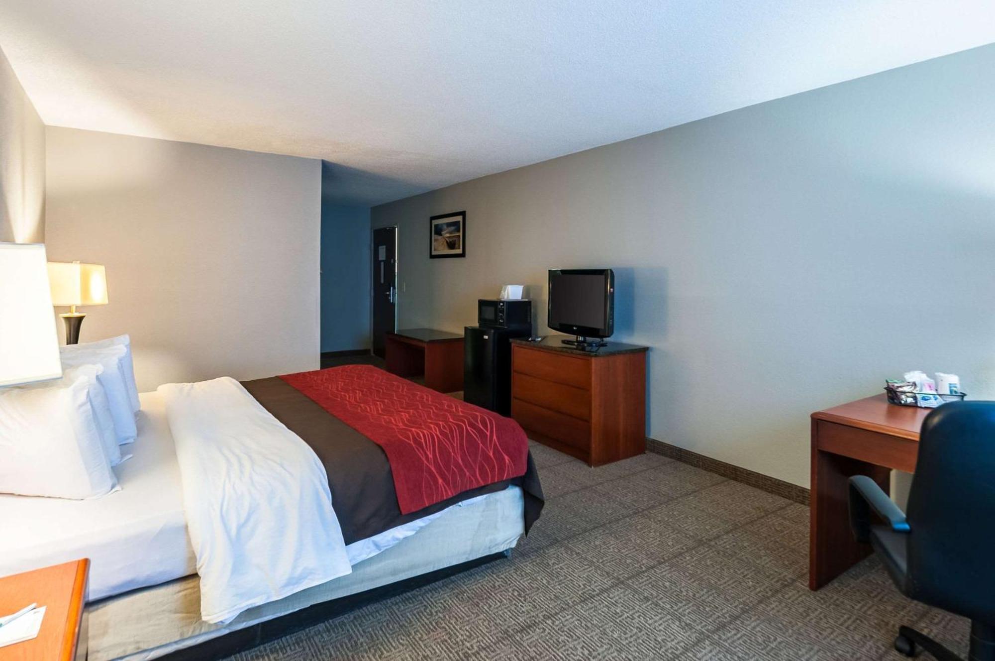 King Room - Accessible/Non-Smoking