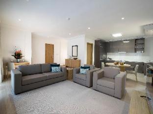 Two-Bedroom Apartment,558359286:JPEG