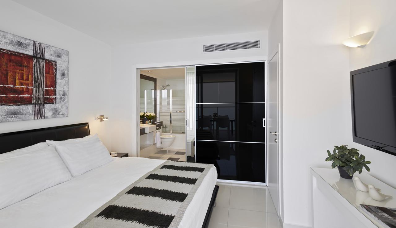 Deluxe Suite Balcony Sea View